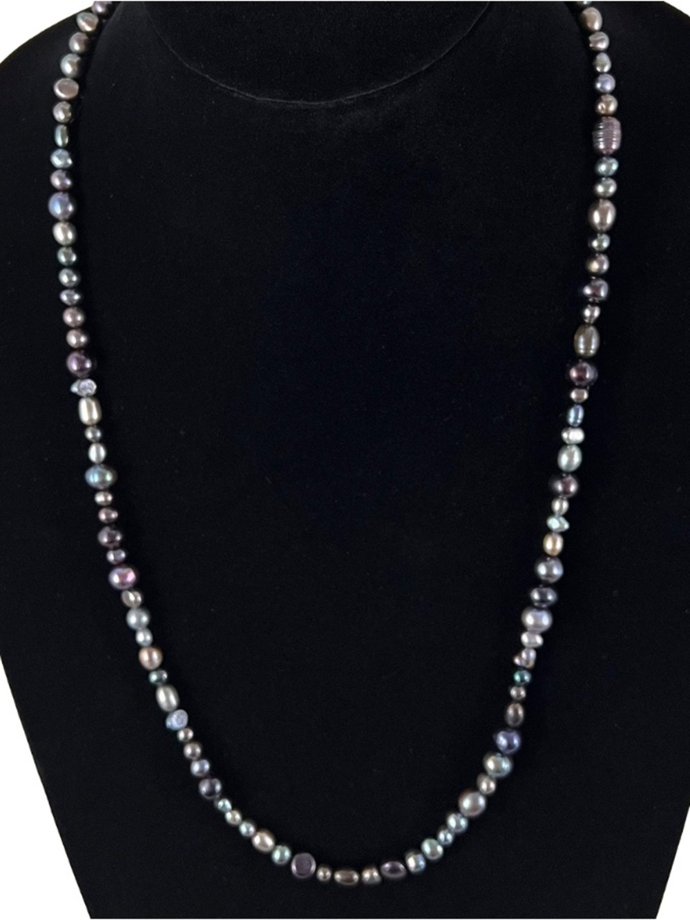 $370 Neiman Marcus Tahitian Freshwater Pearl Strand Necklace 16" Iridescent